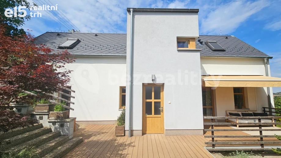 Prodej rodinné domy, 125 m² - Tmaň