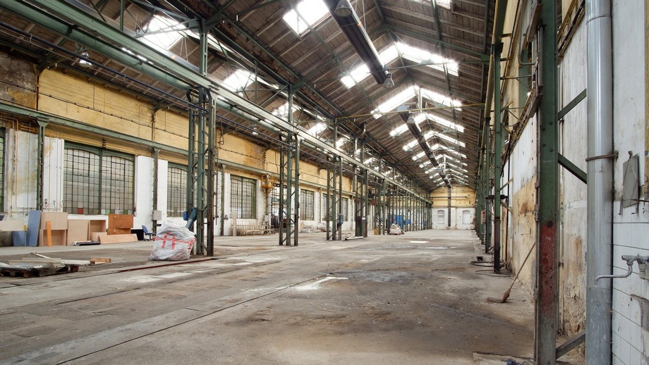 Pronájem sklady, 1 600 m² - Slaný