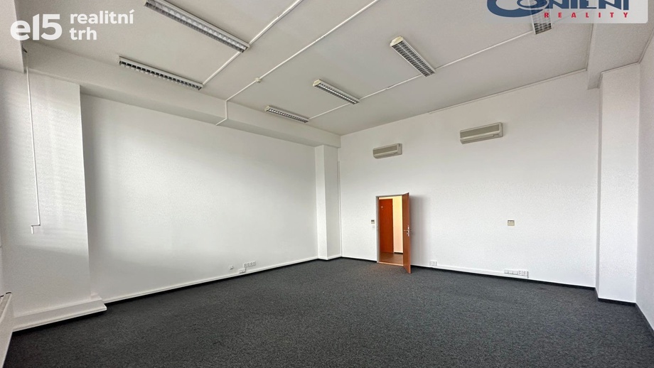 Pronájem kanceláře, 351 m² - Praha - Hostivař