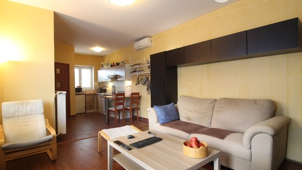 Prodej komerčního pozemku 1 208 m², Židlochovice