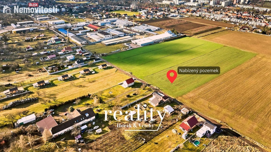 Prodej komerčního pozemku 10 500 m², Znojmo