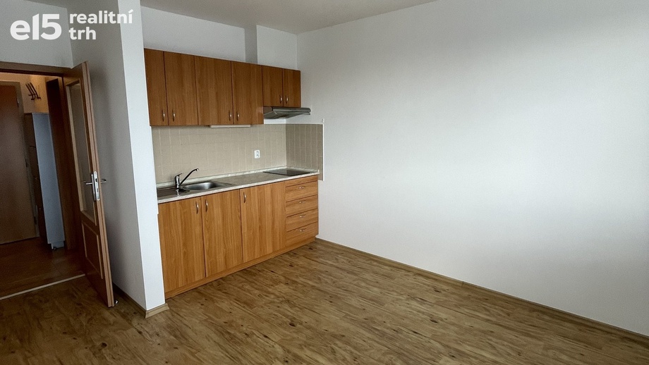 Pronájem byty 1+kk, 37 m² - Praha - Prosek