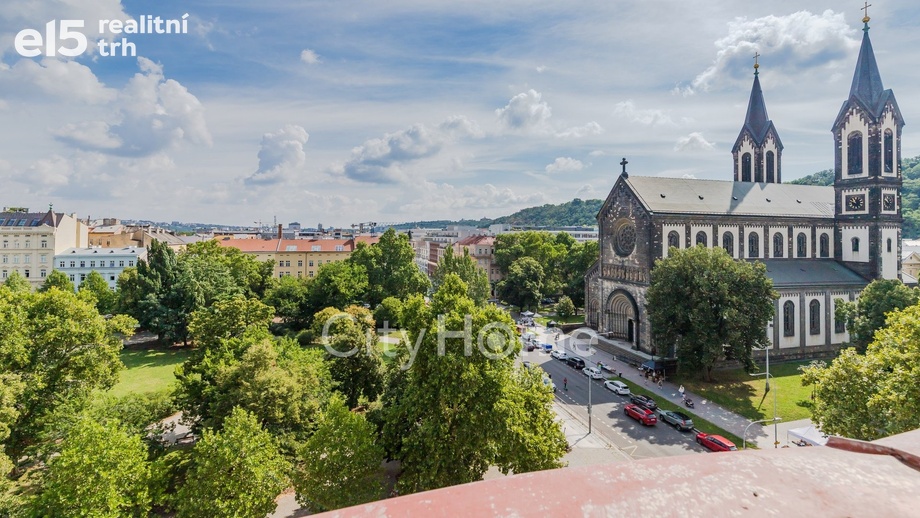 Prodej půdní prostor, 450 m² - Praha - Karlín