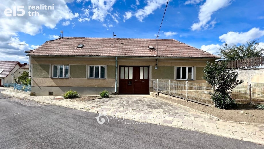 Prodej rodinné domy, 380 m² - Znojmo - Mramotice