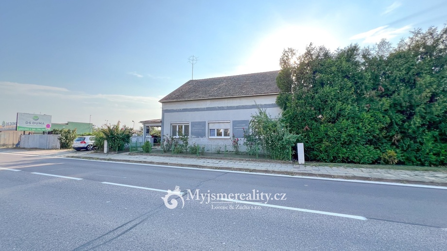Prodej rodinné domy, 370 m² - Znojmo - Oblekovice