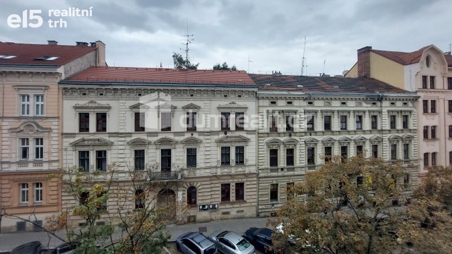 Pronájem byty 1+kk, 37 m² - Plzeň - Jižní Předměstí