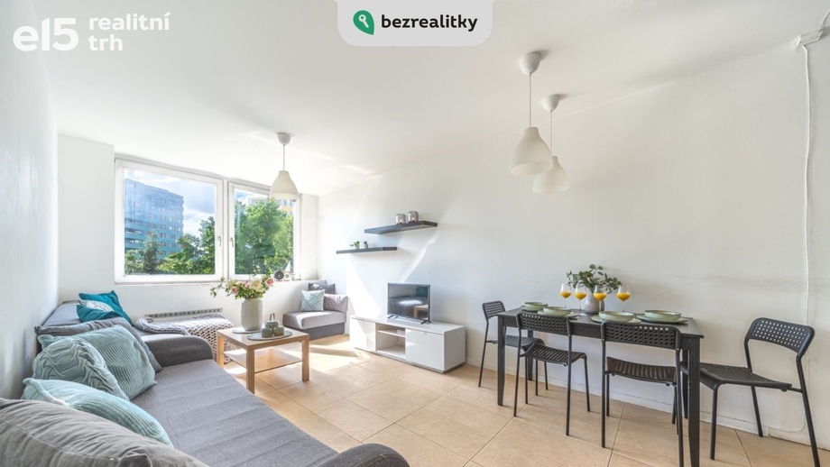 Prodej byty 2+kk, 46 m² - Praha - Střížkov