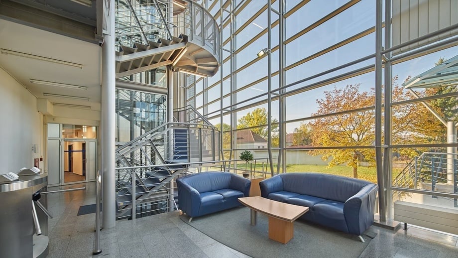 Pronájem kanceláře, 628 m² - Praha - Strašnice