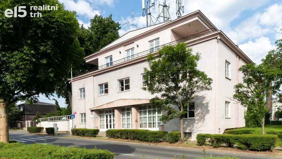 Prodej činžovního domu 854 m², Praha