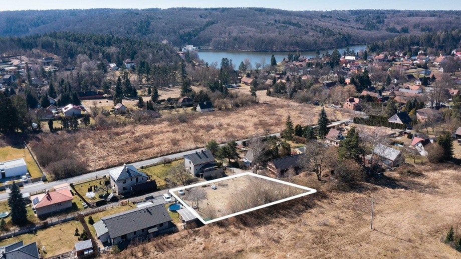 Prodej stavebního pozemku 1 096 m², Jevany