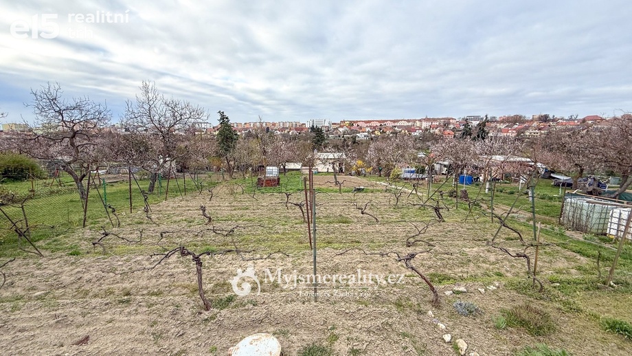 Prodej pozemky - zahrady, 1 184 m² - Znojmo