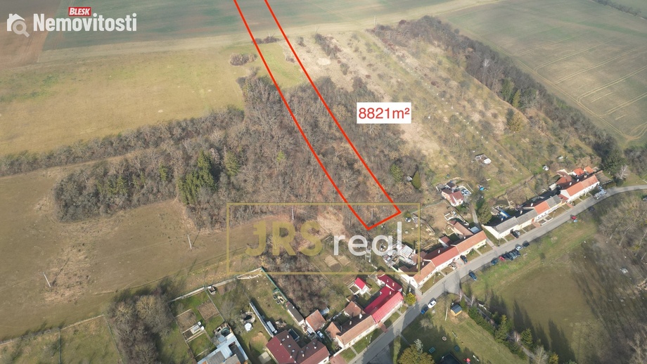 Prodej pole 8 821 m², Kroměříž - Zlámanka