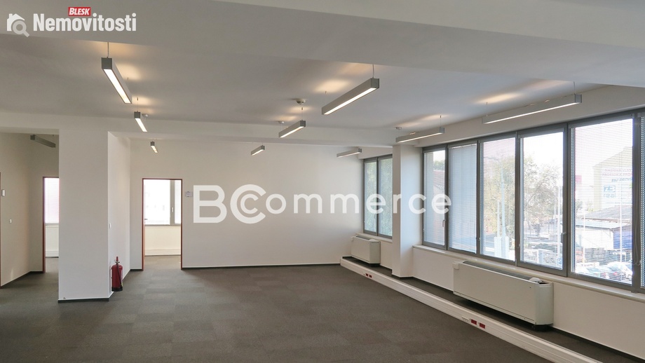 Pronájem kanceláře 400 m², Brno - Trnitá