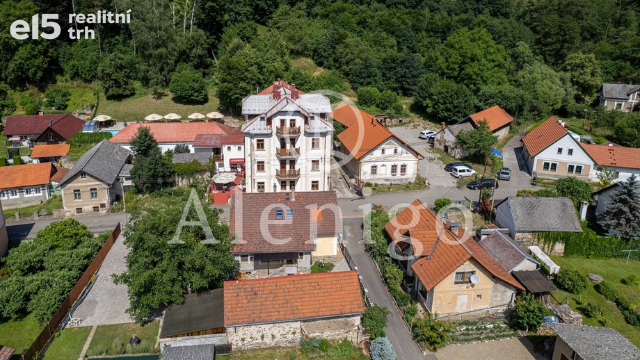 Prodej ubytování, 1 300 m² - Český Šternberk
