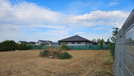 Prodej stavebního pozemku 1 249 m², Bavoryně - Na Lhotkách
