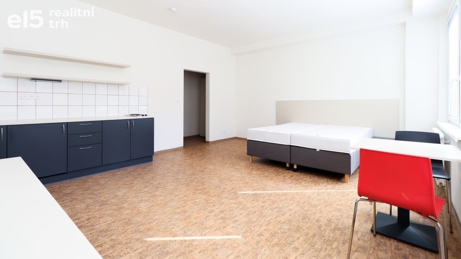Pronájem byty 1+kk, 35 m² - Praha - Smíchov