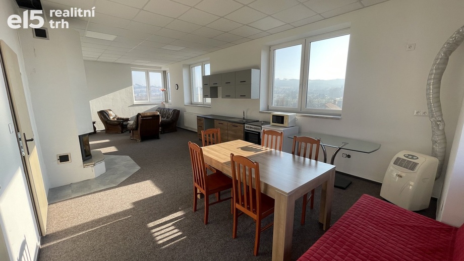 Pronájem kanceláře, 99 m² - Cetkovice