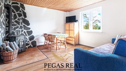 Prodej zahrady 1 212 m², Obora