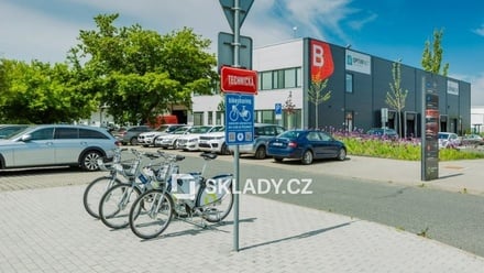 Pronájem skladu 1 200 m², Říčany