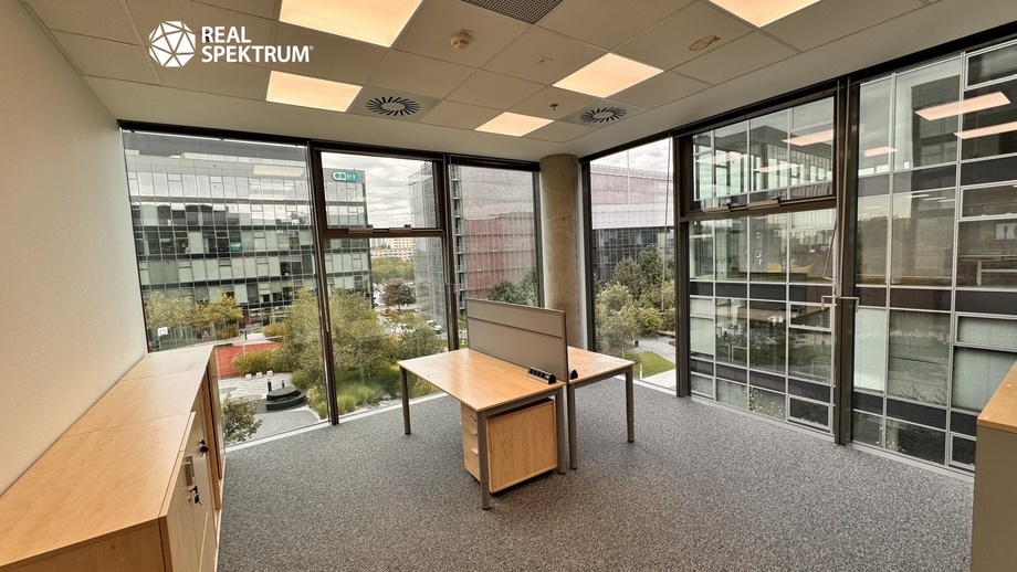 Pronájem kanceláře, 684 m² - Brno - Starý Lískovec