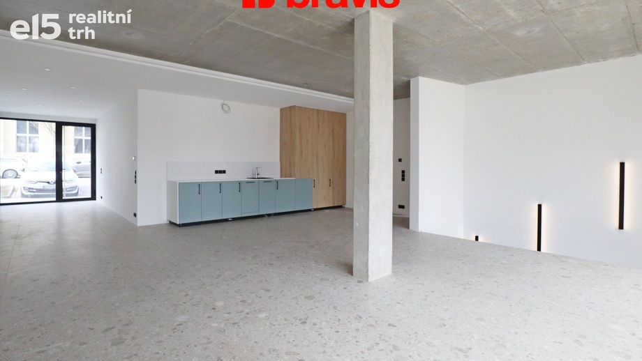 Pronájem obchodní prostory, 154 m² - Brno