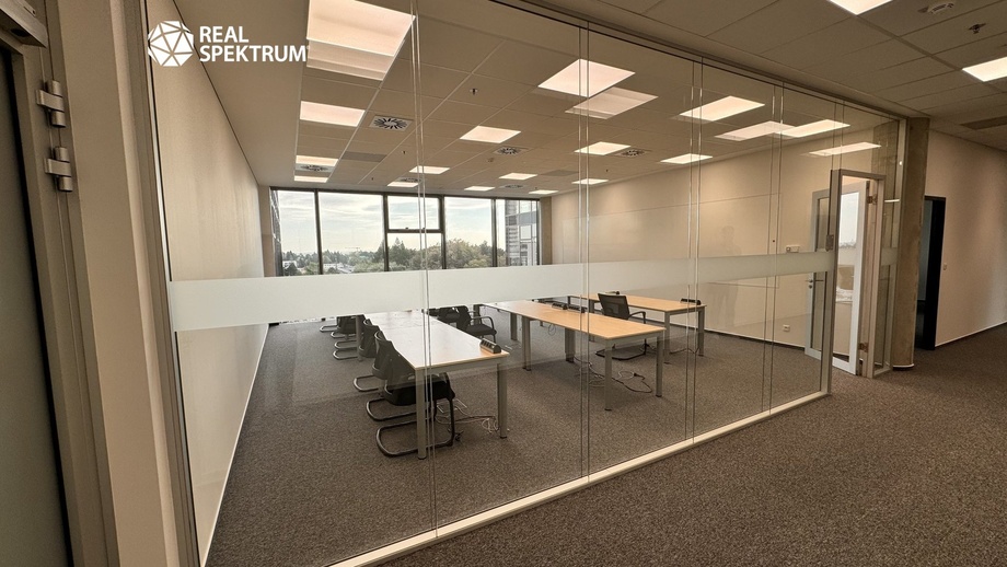 Pronájem kanceláře, 887 m² - Brno - Starý Lískovec