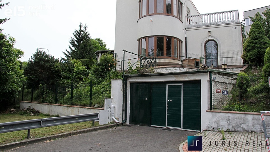 Prodej rodinné domy, 244 m² - Praha - Modřany