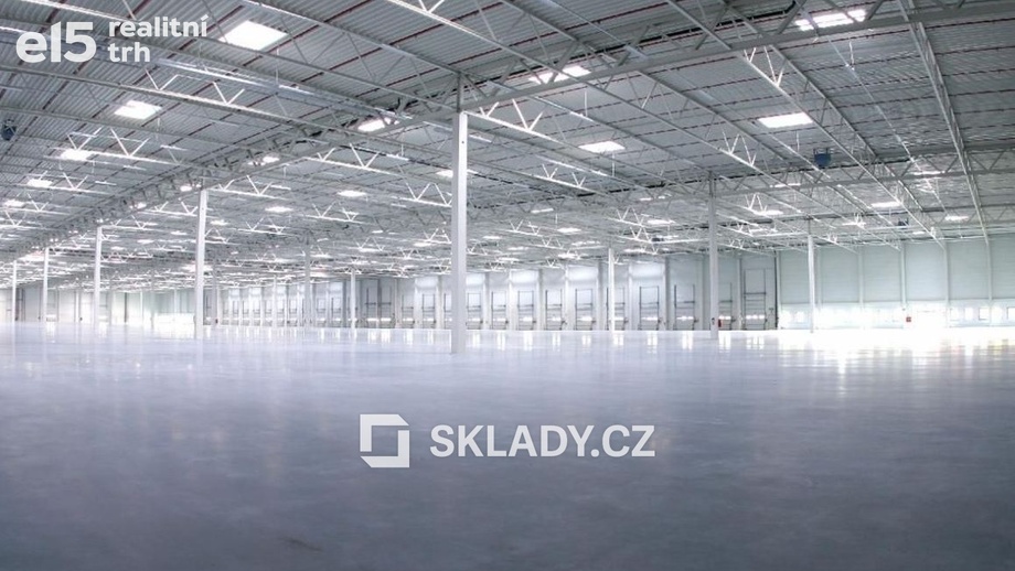Pronájem skladu 4 612 m², Syrovice