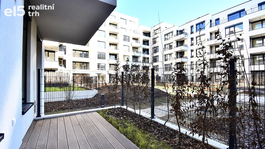 Pronájem byty 2+kk, 46 m² - Praha - Nusle