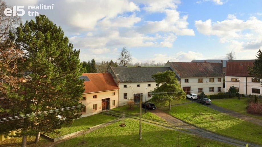 Prodej zemědělská usedlost, 350 m² - Tršice - Vacanovice