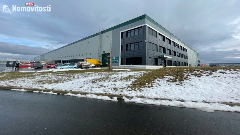 Pronájem skladu 2 638 m², Jeneč