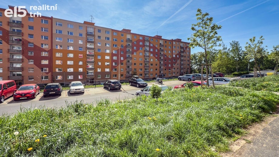 Pronájem byty 1+1, 35 m² - Jirkov
