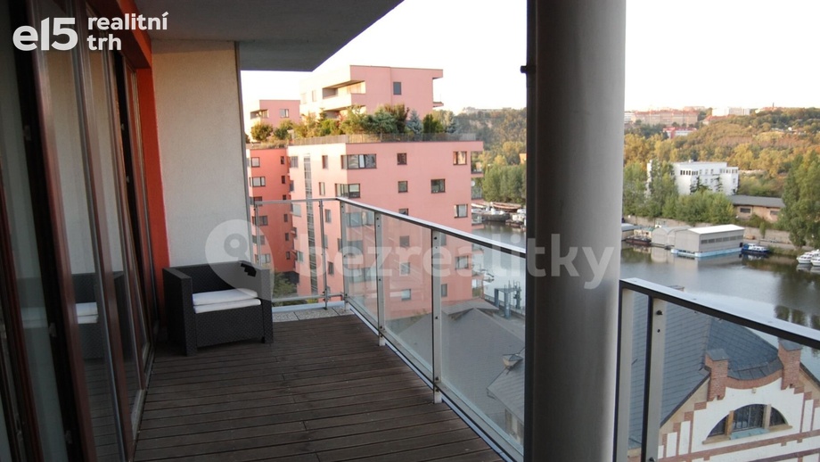 Prodej byty 2+kk, 55 m² - Praha - Holešovice