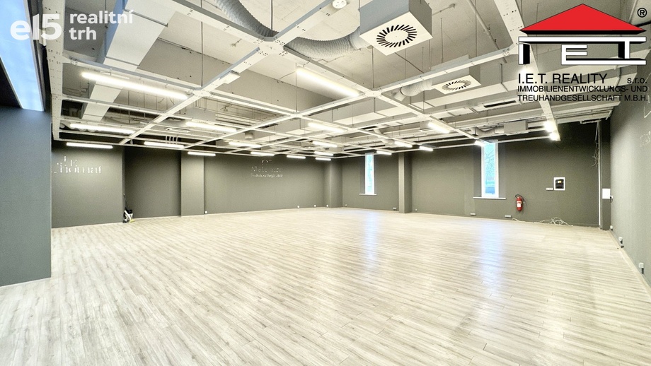 Pronájem obchodní prostory, 191 m² - Brno