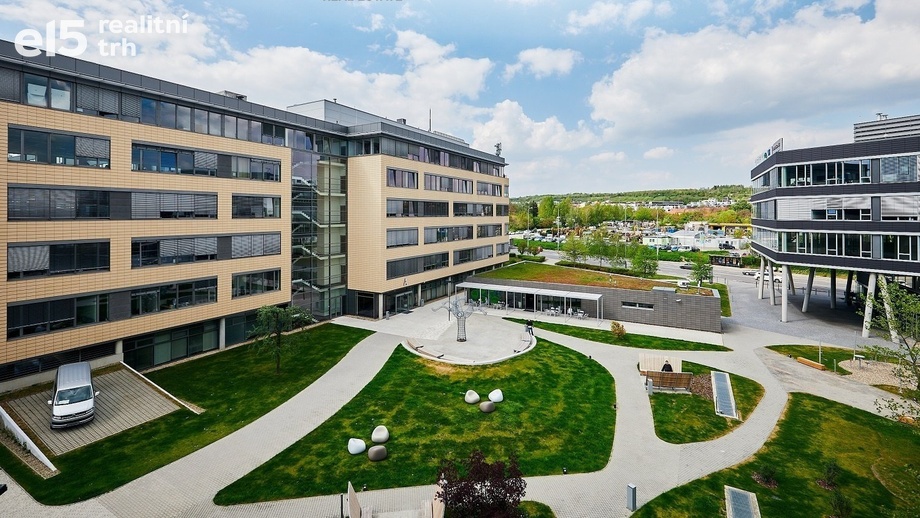 Pronájem kanceláře, 1 500 m² - Praha - Jinonice