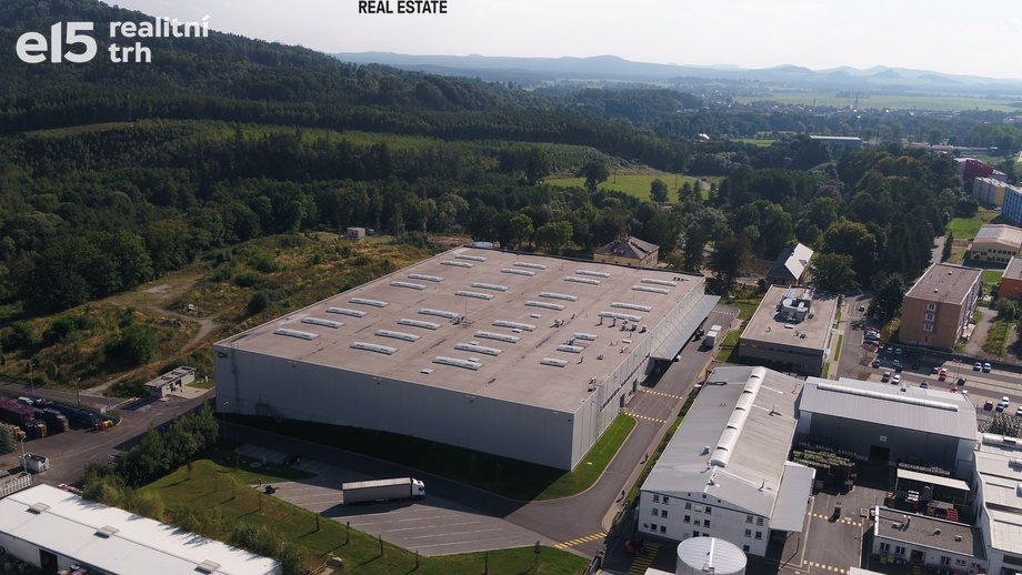Pronájem skladu 7 066 m², Zákupy