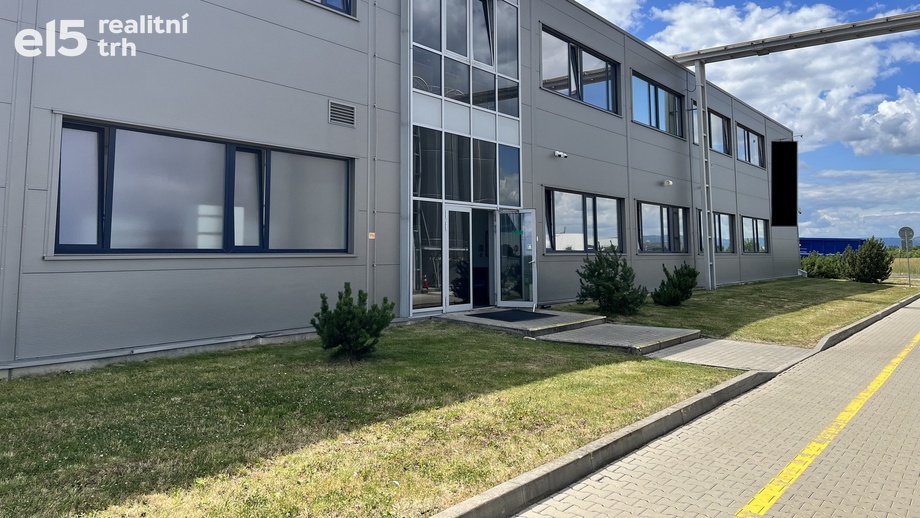 Pronájem skladu 15 600 m², Havraň