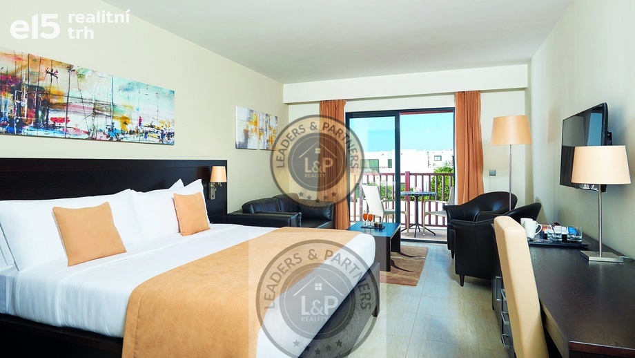 Prodej byty 1+kk, 42 m² - Sal