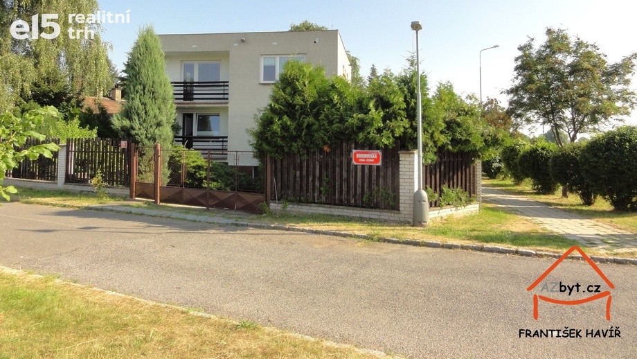 Pronájem rodinné domy, 200 m² - Praha - Letňany