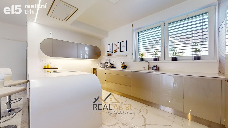 Prodej rodinné domy, 139 m² - Holasice