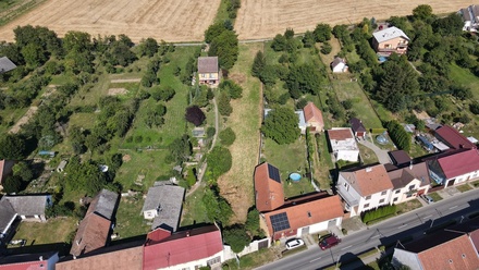 Prodej stavebního pozemku 2 187 m², Sazovice