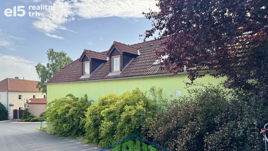 Prodej rodinné domy, 300 m² - Zichovec
