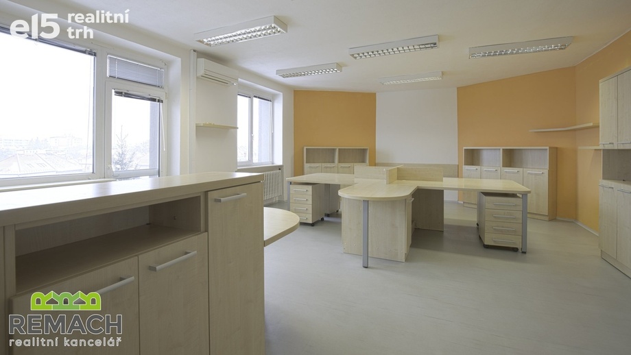 Pronájem kanceláře, 65 m² - Uherské Hradiště