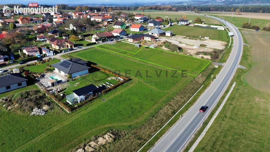 Prodej stavebního pozemku 2 274 m², Strážkovice