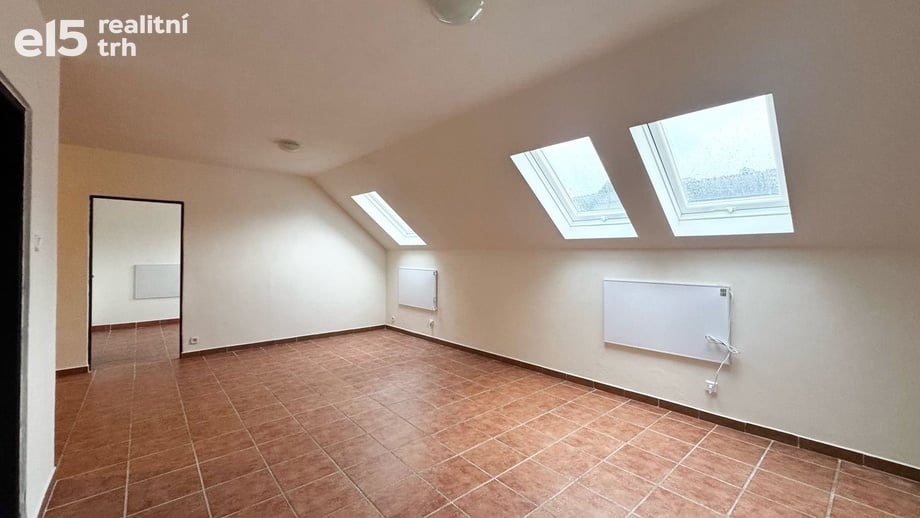 Pronájem byty 3+kk, 92 m² - Černošice