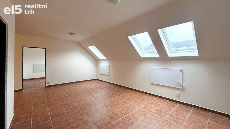 Pronájem bytu 3+kk 92 m², Černošice