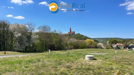 Prodej stavebního pozemku 1 563 m², Bouzov