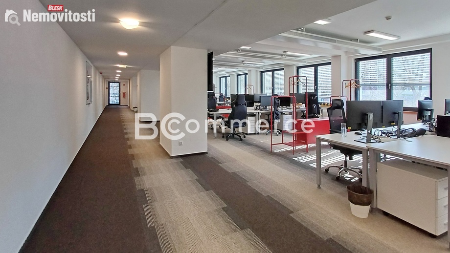 Pronájem kanceláře 486 m², Brno - Komárov