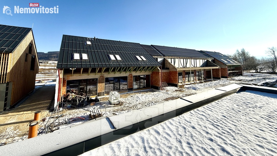 Prodej bytu 2+kk 101 m², Staré Město - Stříbrnice