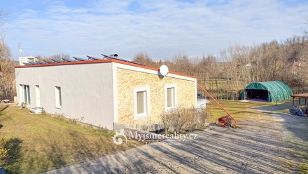 Prodej rodinného domu 287 m², Hluboké Mašůvky